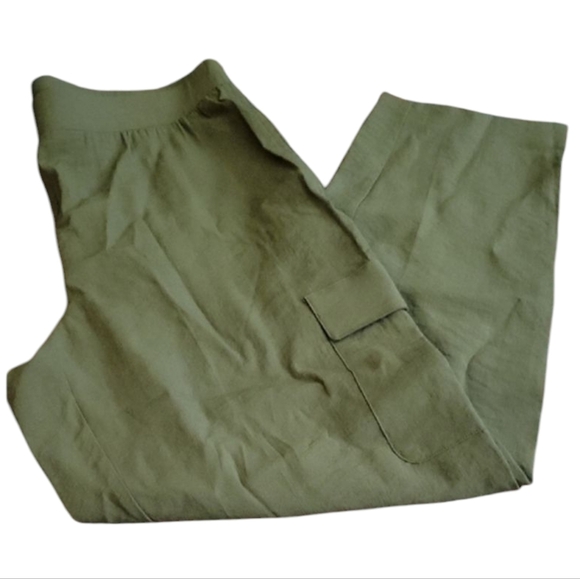 NWOT Chico's Perfect Stretch Olive Green Pants - Picture 1 of 5